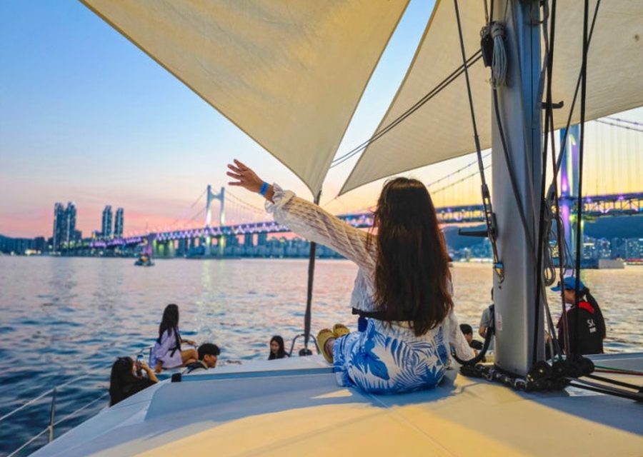 [Busan itinerary] A summer trip with friends to beat the heat! Haeundae sights and The Bay 101 yacht tour