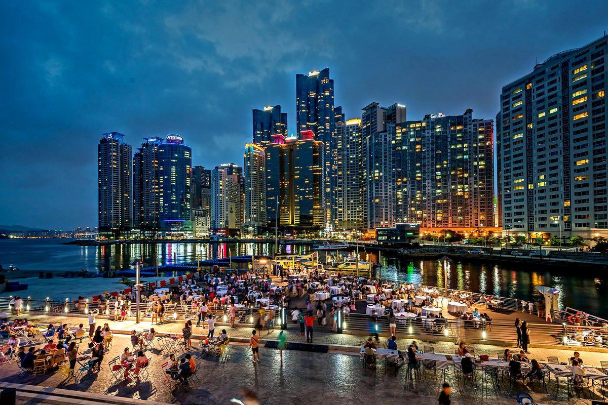 The Bay 101 with the Marine City night view